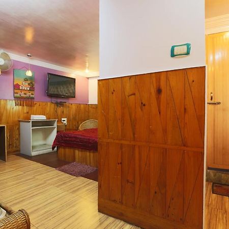 Hotel Assembly-Shillong Шиллонг Экстерьер фото