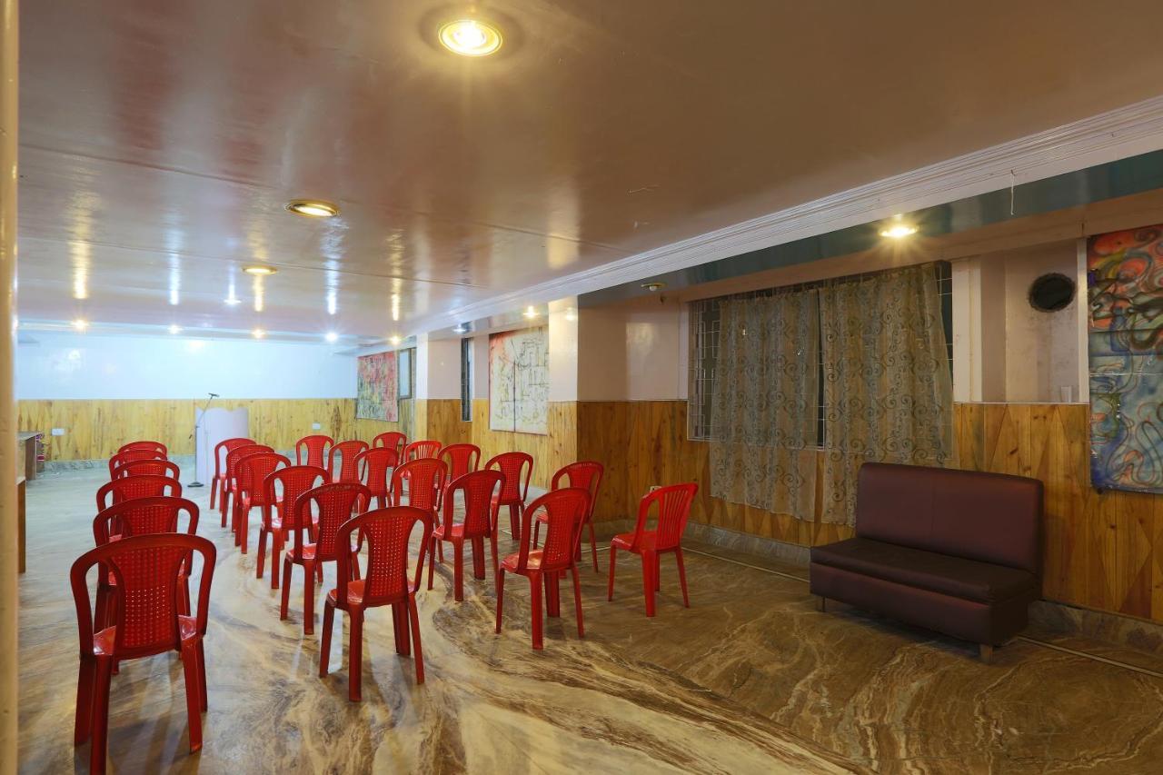 Hotel Assembly-Shillong Шиллонг Экстерьер фото