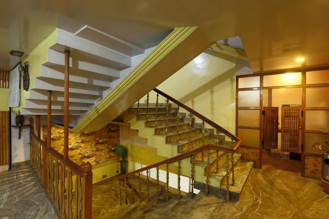 Hotel Assembly-Shillong Шиллонг Экстерьер фото